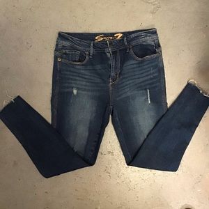 Seven7 Legging Skinny Jeans